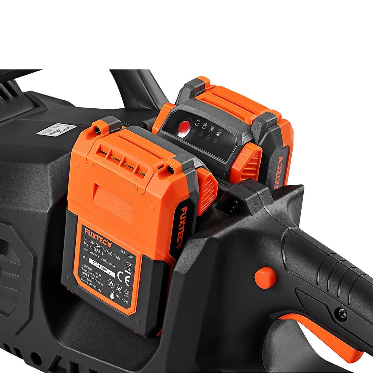 Akumulátorová retazová píla FUXTEC 2x20V FX-E2KSSET s batériou a nabíjackou