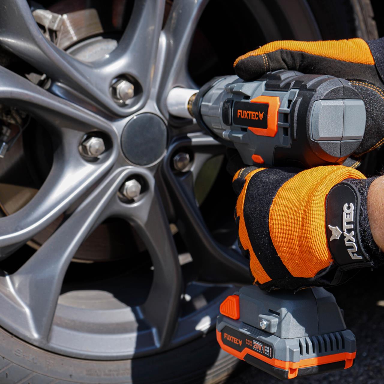 Akumulátorový rázový utahovák FUXTEC 20V FX-E1IW20 bez akumulátora, bez nabíjacky