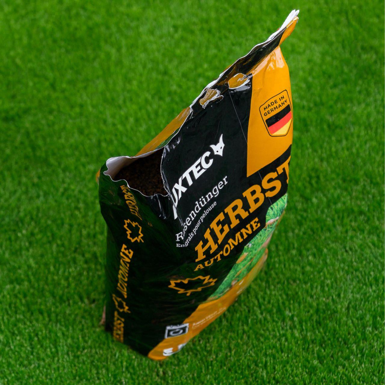 FUXTEC jesenné trávnikové hnojivo FX-RDH5 5 kg na 125 m²